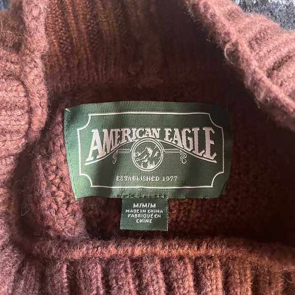 American Eagle sweater - Picture 2 of 3